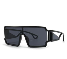 Load image into Gallery viewer, Baddie Eyewear
