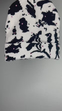 Load and play video in Gallery viewer, Reversible, junk beanie

